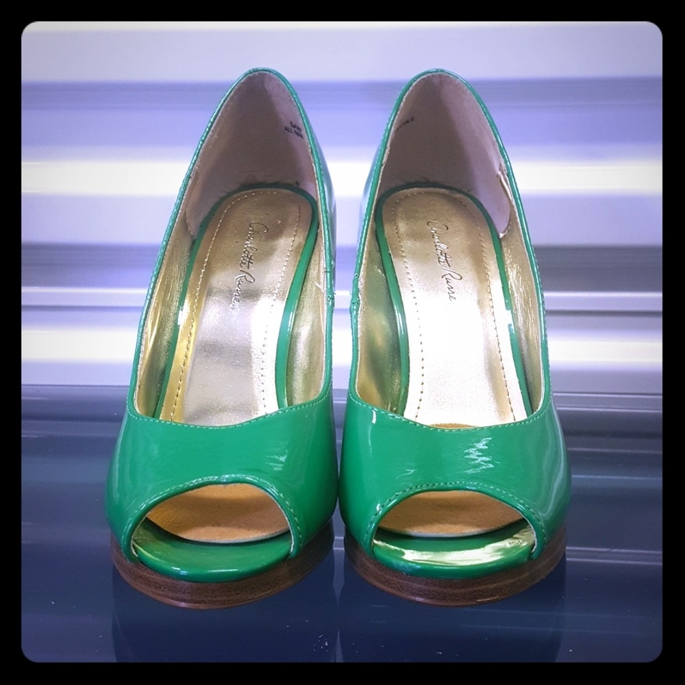 Green Patent Leather Peep Toe Pumps